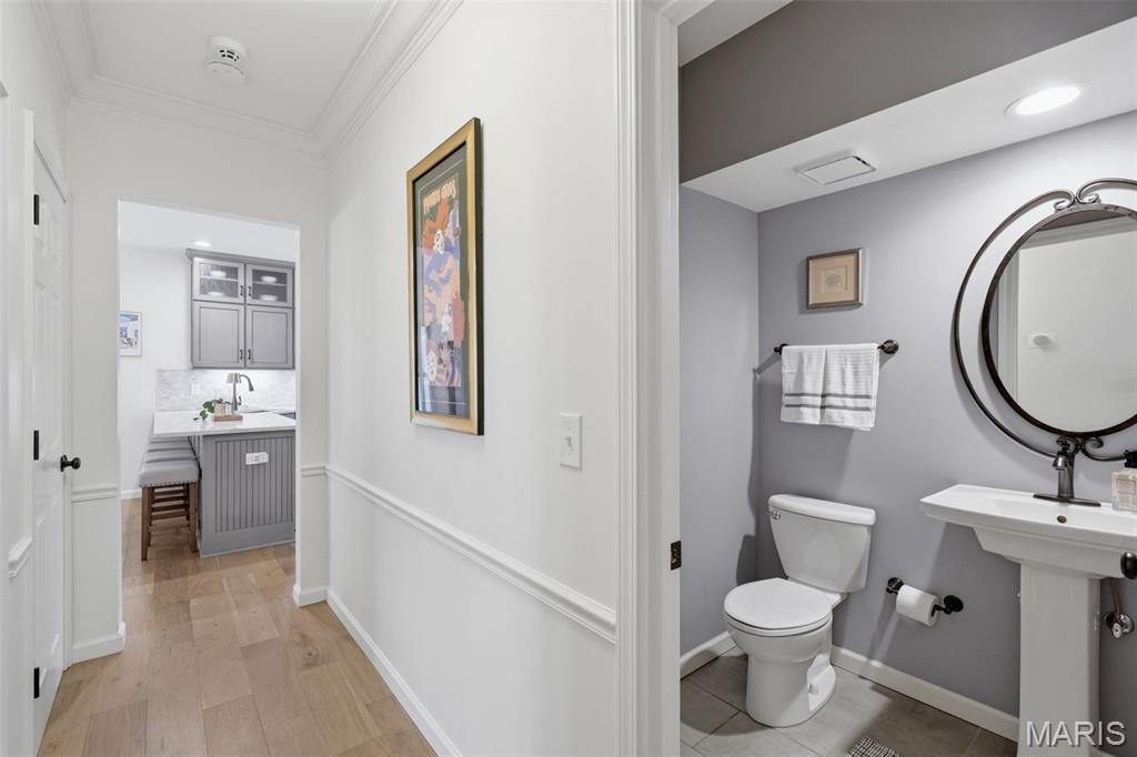 Hawken Condo Ph J - Residential