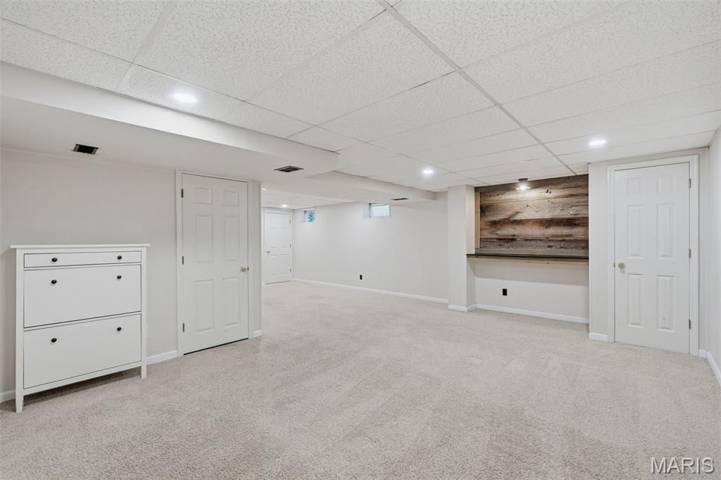 Hawken Condo Ph J - Residential