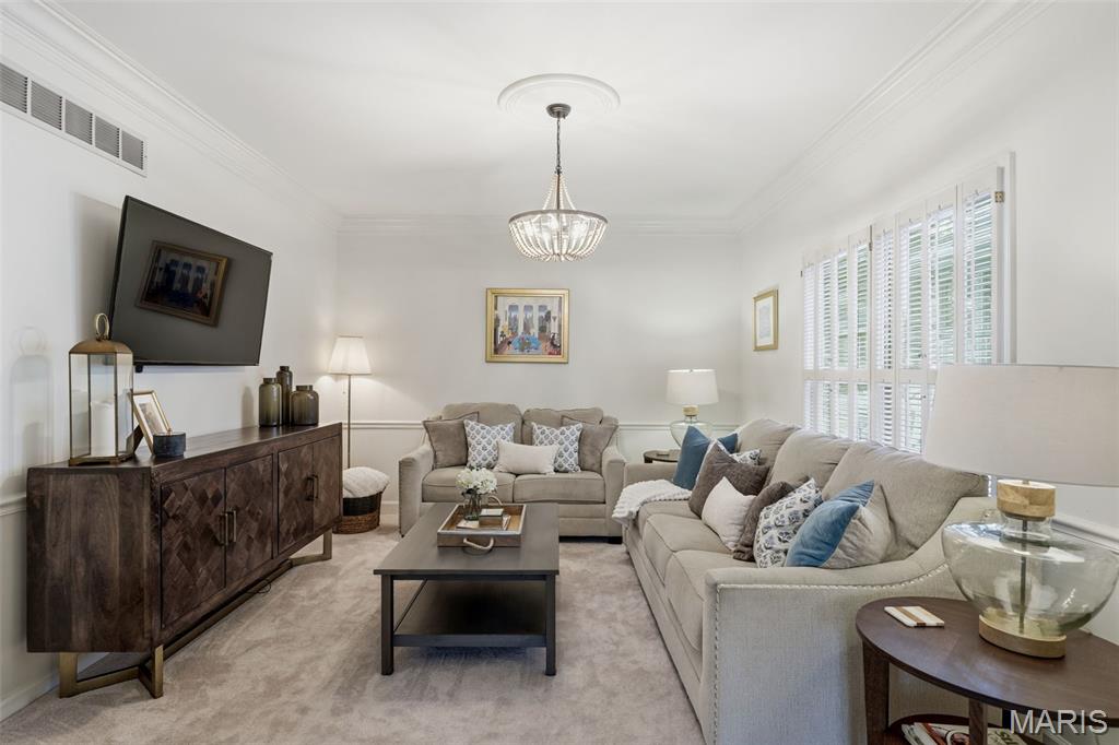 Hawken Condo Ph J - Residential
