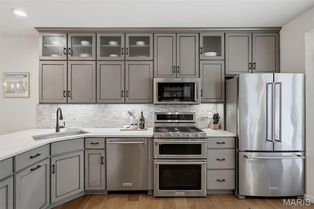 Hawken Condo Ph J - Residential