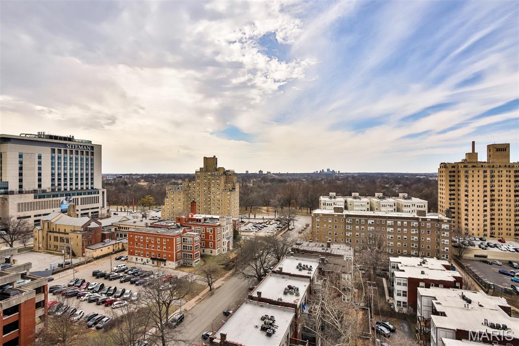 Park East Tower - Residential