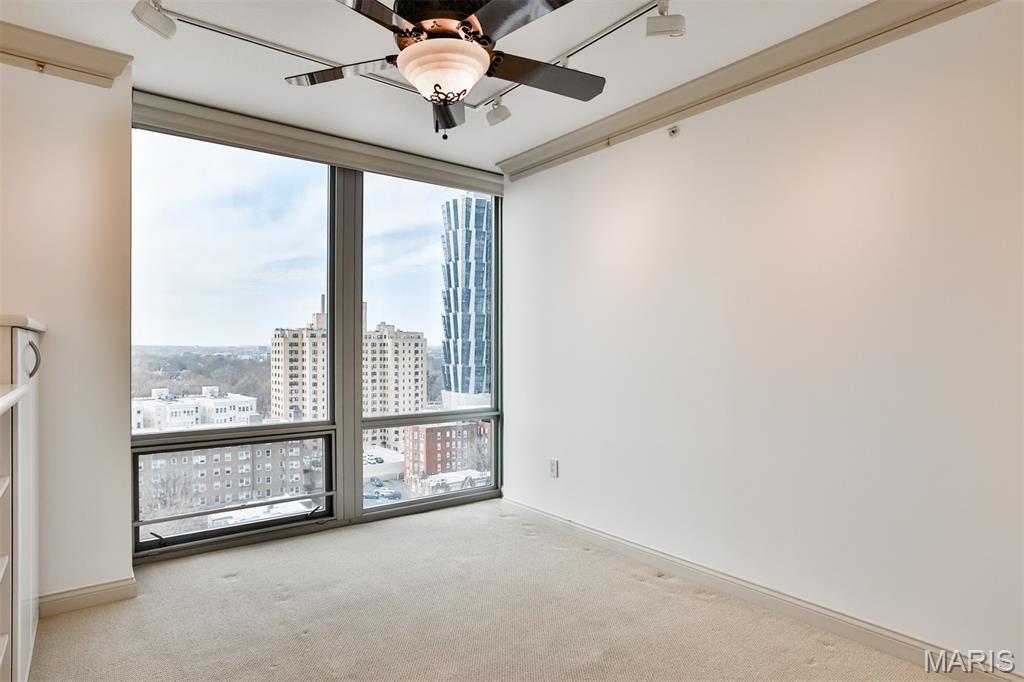 Park East Tower - Residential