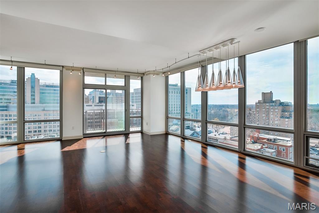 Park East Tower - Residential