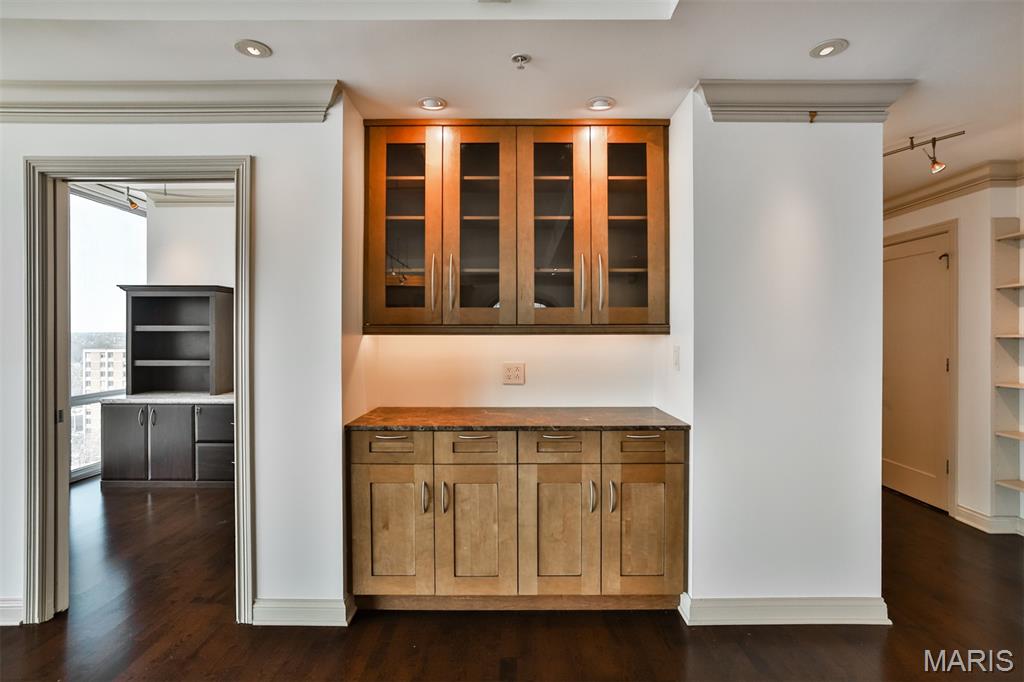 Park East Tower - Residential