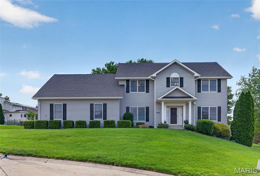 Nestled on a desirable cul-de-sac in Northfield the beautifully manicured lawn with lush landscaping reflects the pride of ownership
throughout. This custom built 1.5 story home has been meticulously maintained, with numerous updates that enhance both style and functionality. The
main level has a guest wing bedroom/bath or a craft/sewing area as well as a main level office! Upstairs are four bedrooms with large closets
plus a floored attic for additional storage. And plenty of storage everywhere (pantry, closets, laundry).
Backyard becomes an extension of the living space from both the kitchen and the family room. Who wouldn’t want to call this home?