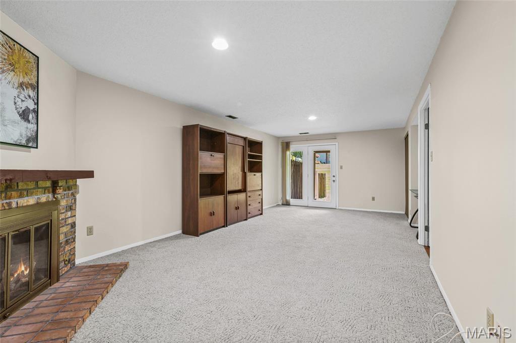 Treetop Condo - Residential