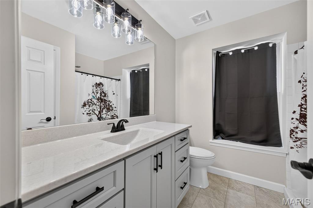 At Windingcreek Estate 5th Add - Residential