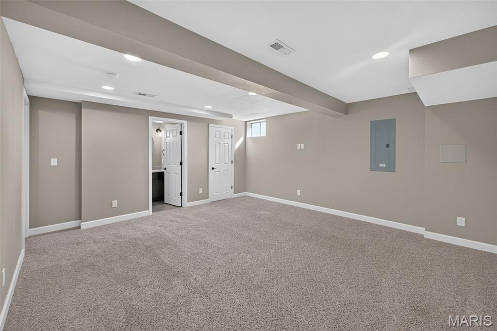 At Windingcreek Estate 5th Add - Residential