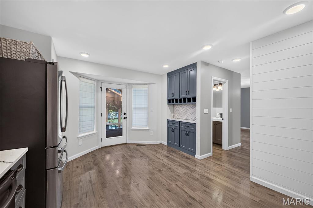 At Windingcreek Estate 5th Add - Residential