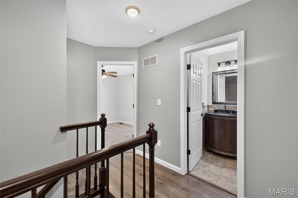 At Windingcreek Estate 5th Add - Residential