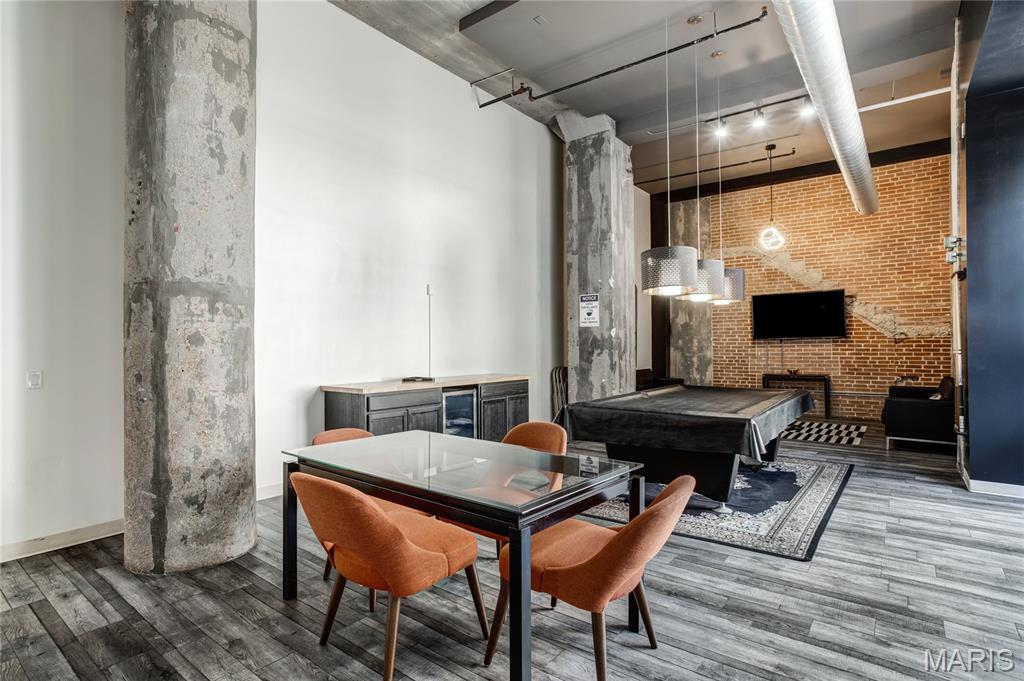 Annex Lofts Condo - Residential