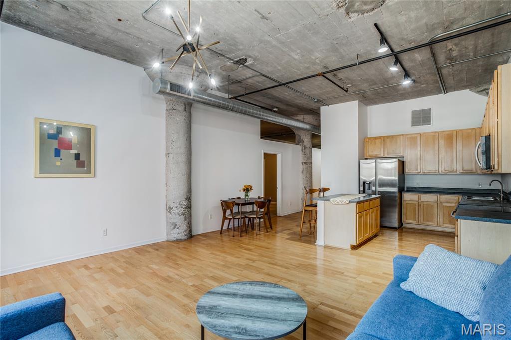 Annex Lofts Condo - Residential