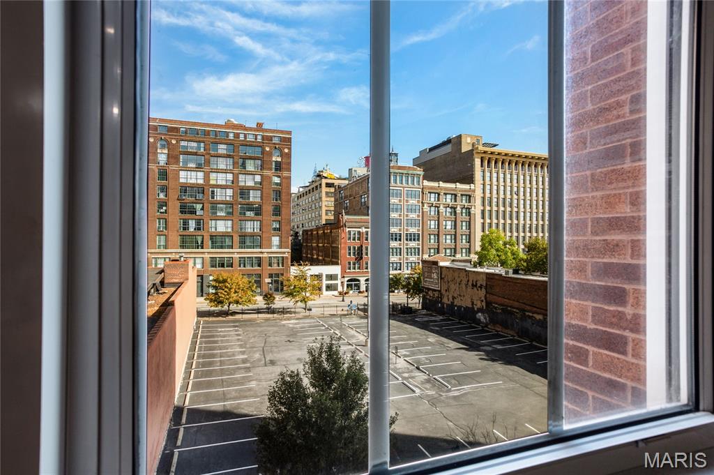 Annex Lofts Condo - Residential