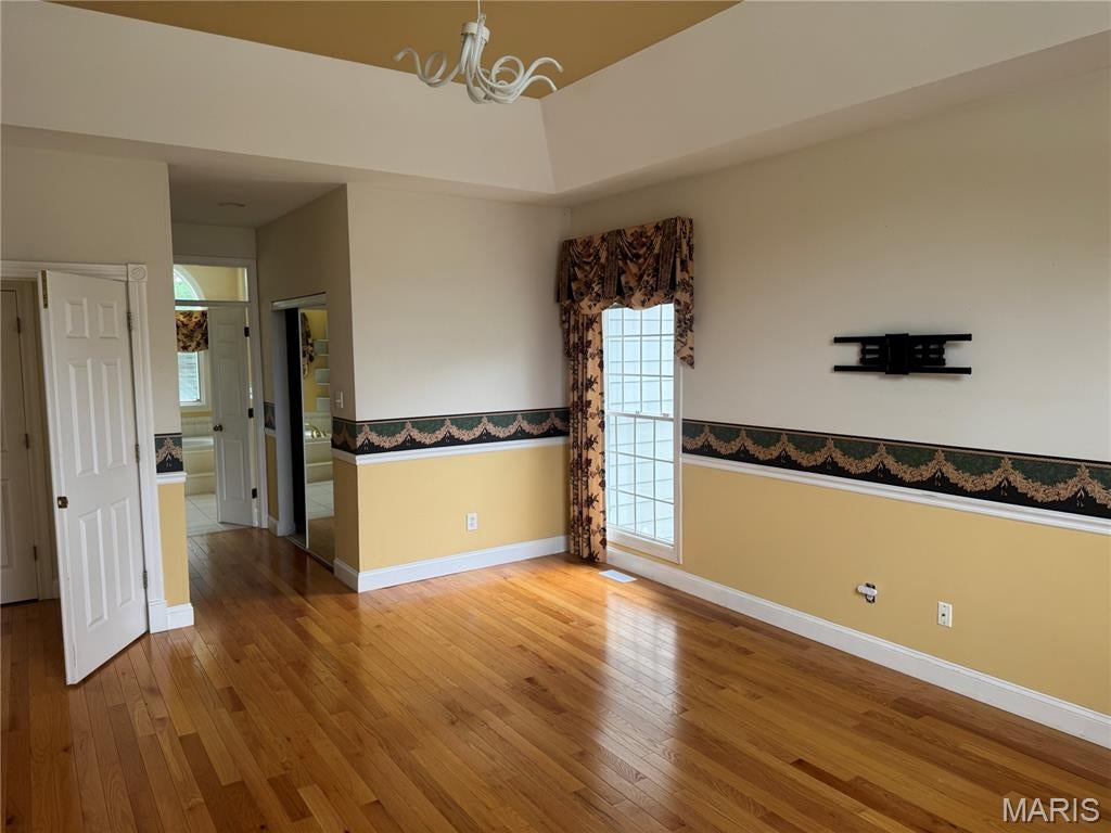Manderleigh Of Town & Country One - Residential Lease