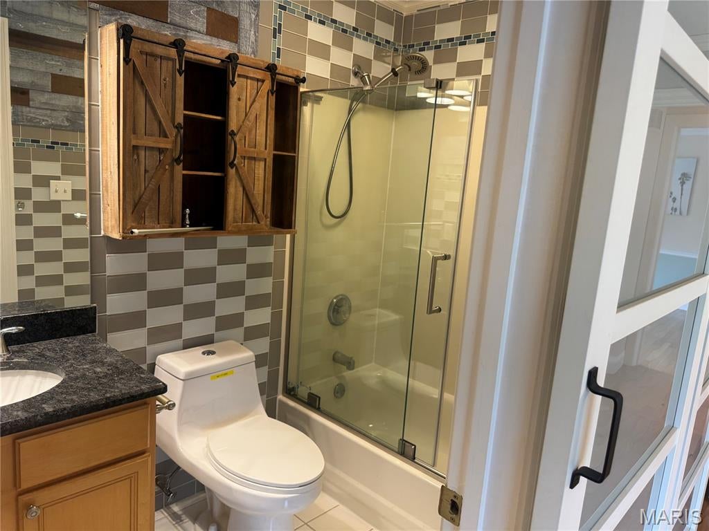 Manderleigh Of Town & Country One - Residential Lease