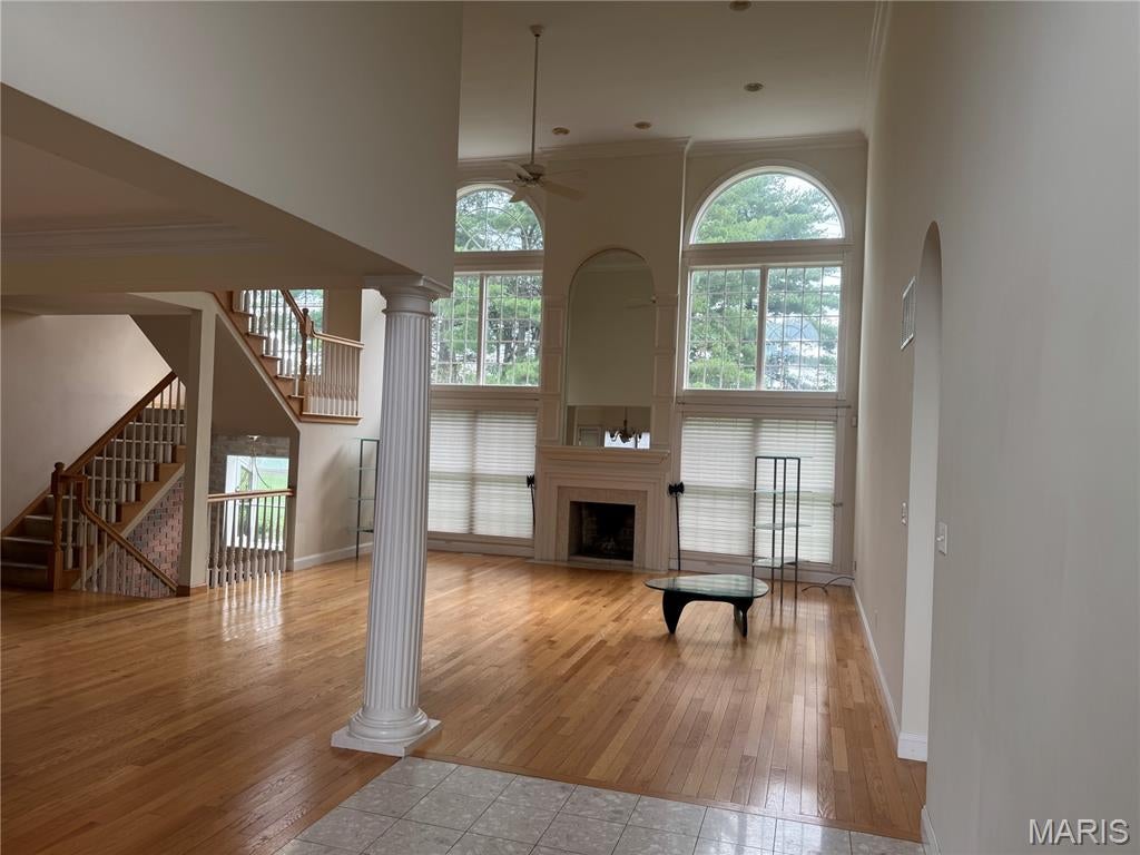Manderleigh Of Town & Country One - Residential Lease