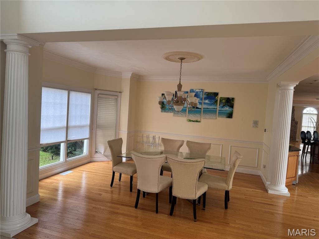 Manderleigh Of Town & Country One - Residential Lease