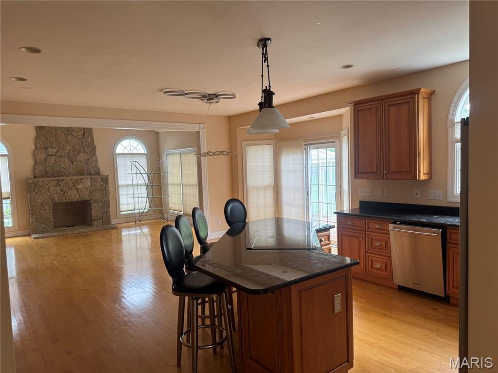 Manderleigh Of Town & Country One - Residential Lease