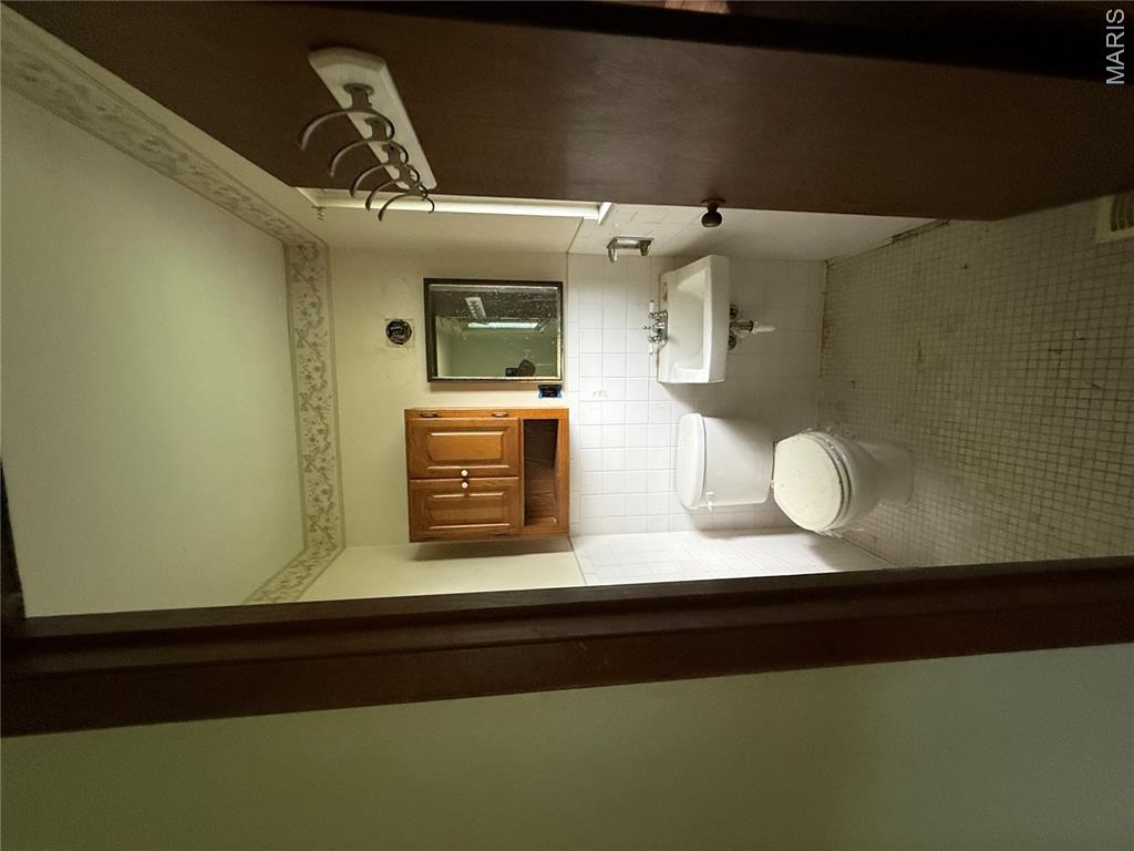 Mayer Wedgwood Green Pheasant Run - Residential