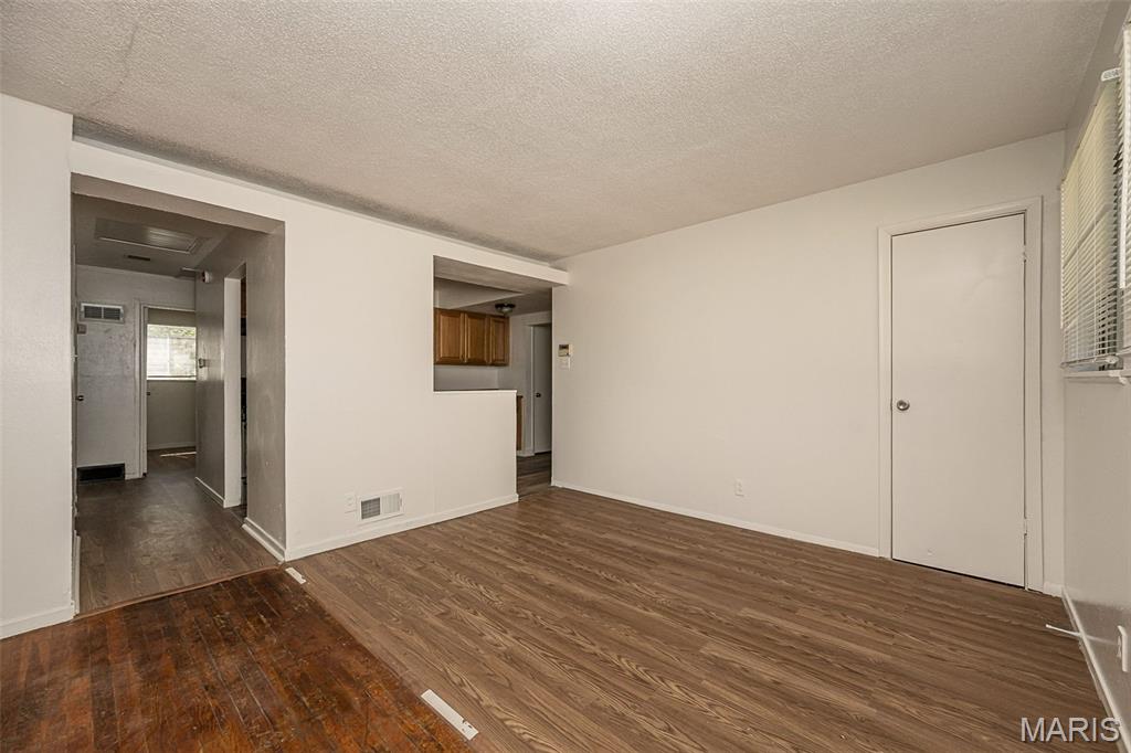 Glasgow Village Unit 11 - Residential
