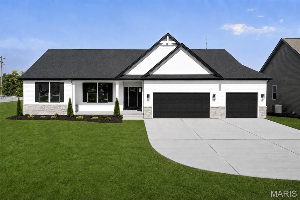 Welcome to Homesite 279, the Stockton ranch features 2,570 sq. ft., 3 bedrooms, and 2.5 baths. This Designer Series home offers an open layout with a spacious Great Room featuring an optional 11’ ceiling, flowing into the breakfast area and kitchen. The kitchen includes a large center island, walk-in pantry, and plenty of cabinetry for everyday living and entertaining.

The private Owner’s Suite is tucked off the main living area and features a large walk-in closet and luxury bath with dual vanities and a walk-in shower. Two secondary bedrooms and a full bath are located on the opposite side of the home, along with a convenient powder room for guests. A front den provides flexible space for a home office or additional living area.

Additional features include a family foyer with drop zone, main floor laundry, and a 3-car garage. A covered back porch extends the living space outdoors, perfect for relaxing or entertaining.