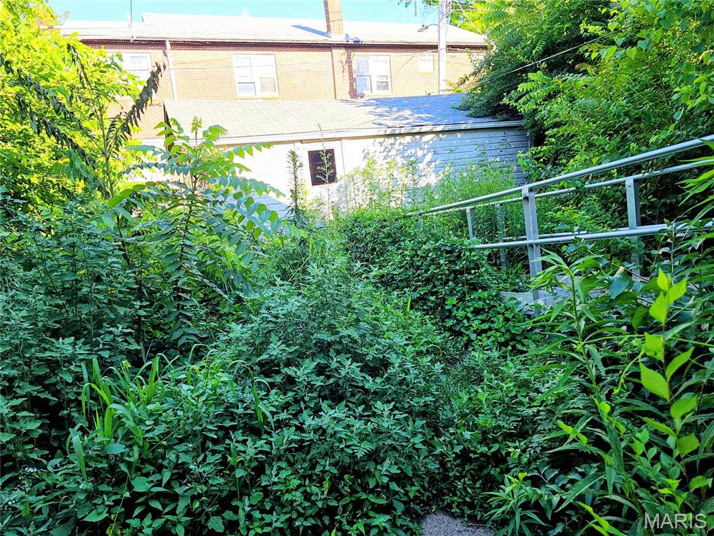 Edw A Gans Crest Hill Add - Residential