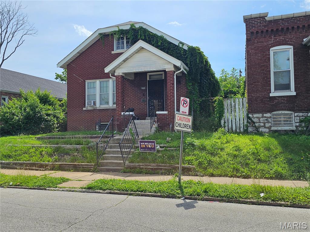 Edw A Gans Crest Hill Add - Residential