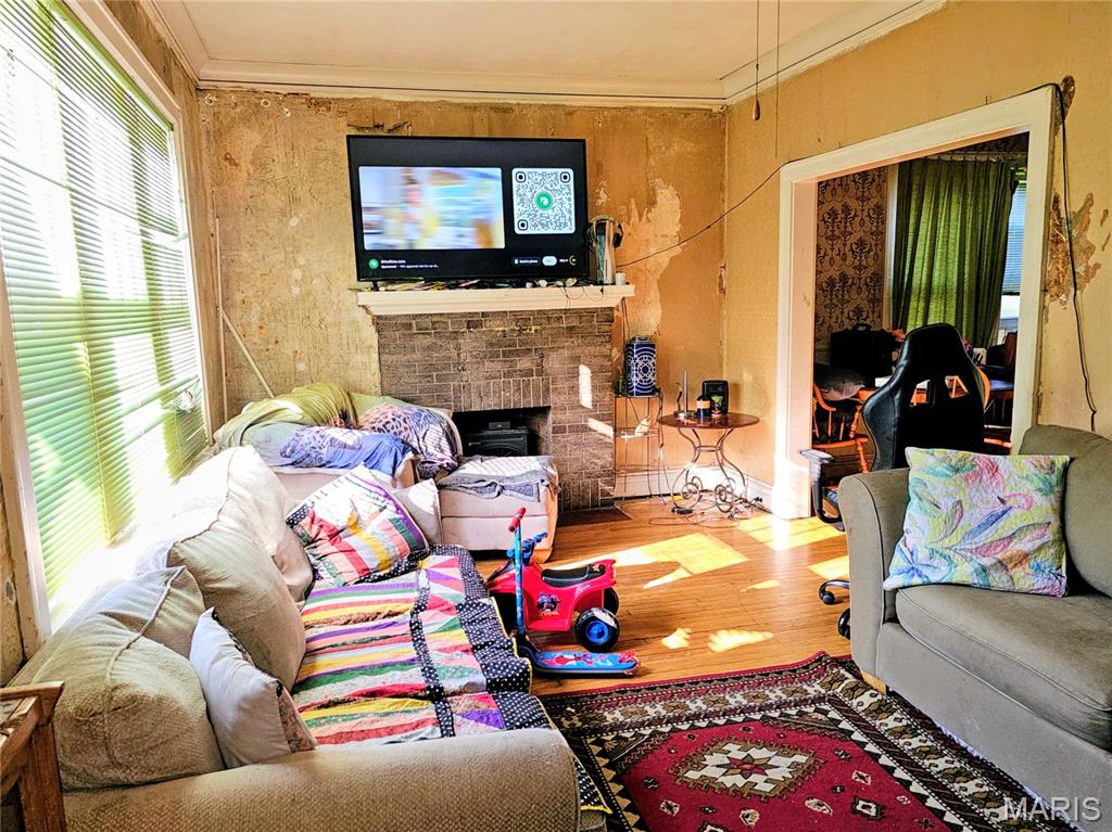 Edw A Gans Crest Hill Add - Residential
