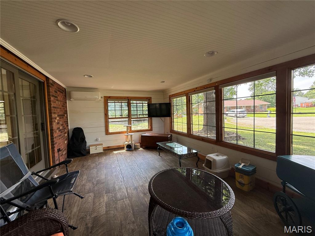 Crescent Lake - Residential