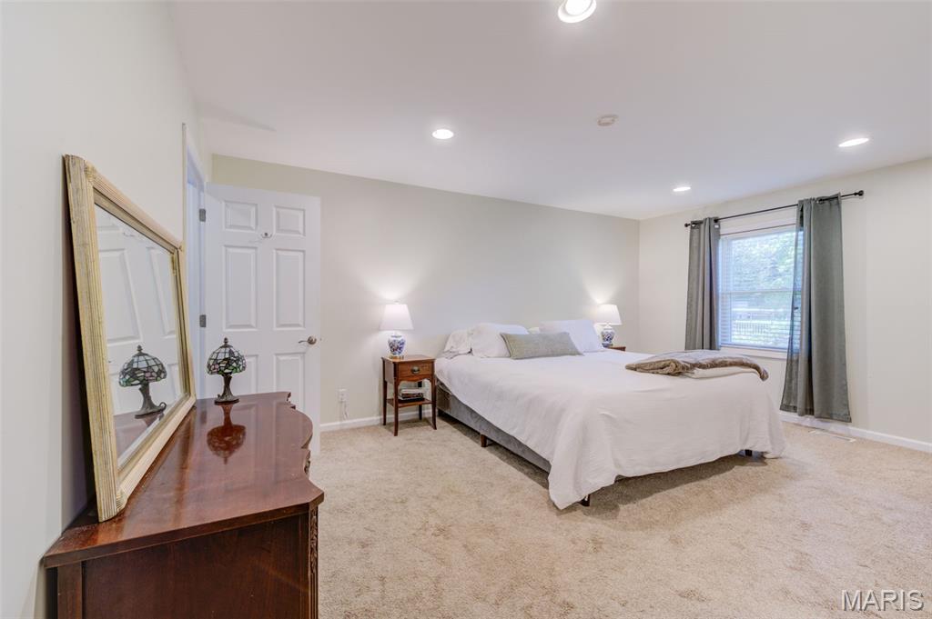 Round Hill 2 - Residential
