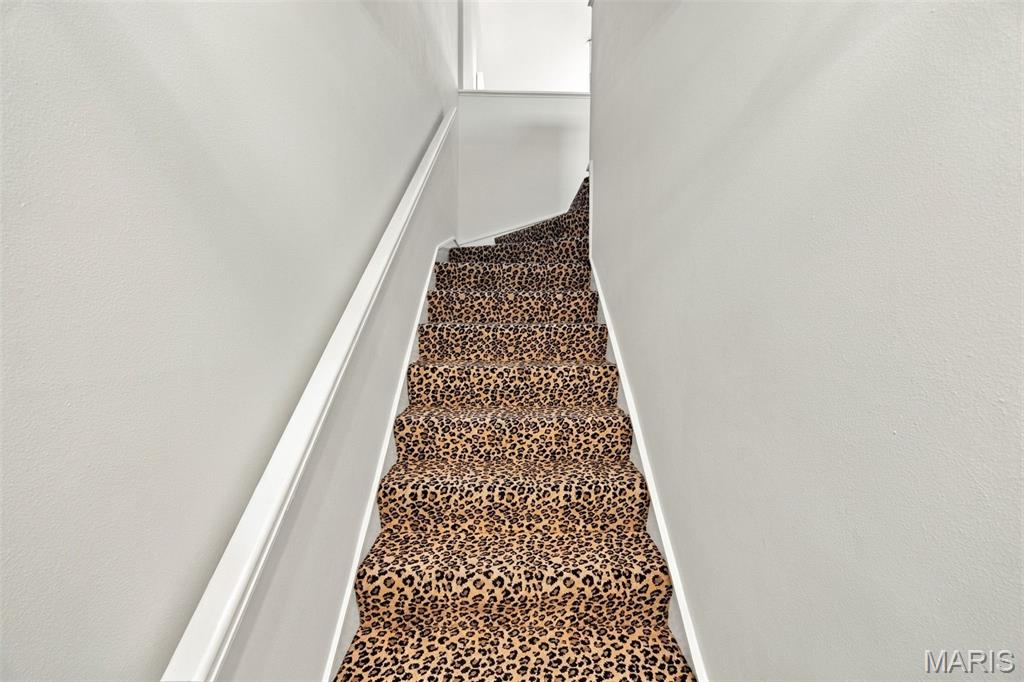 Brentwood Forest Condo Ph Eight - Residential