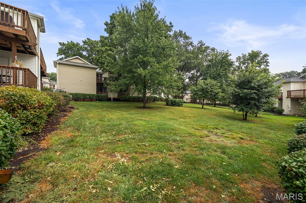 Brentwood Forest Condo Ph Eight - Residential