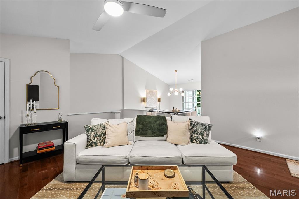 Brentwood Forest Condo Ph Eight - Residential