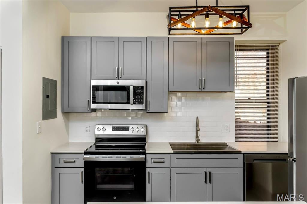 Tyler Place - Residential Lease