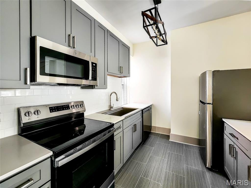 Tyler Place - Residential Lease