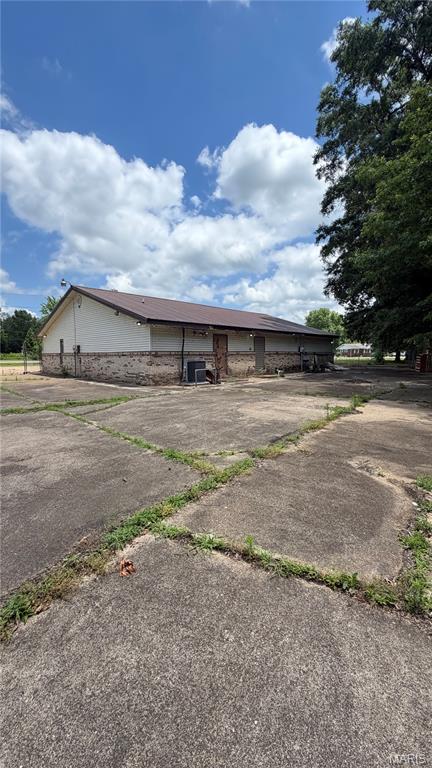 Oscar T Schislers Sub - Commercial Sale