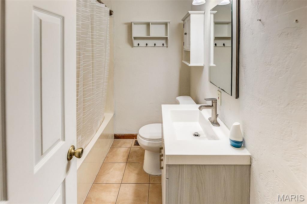 Lou Del Country Add - Residential