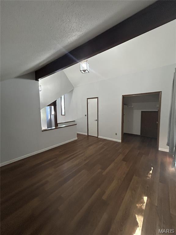 FORUM LAKES - Residential