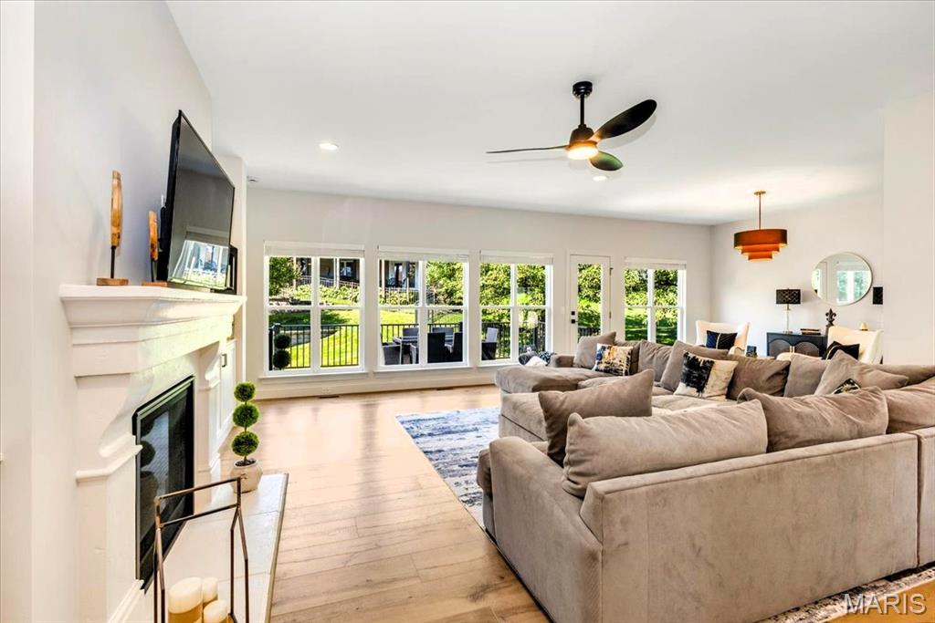 Bluffs One The - Residential