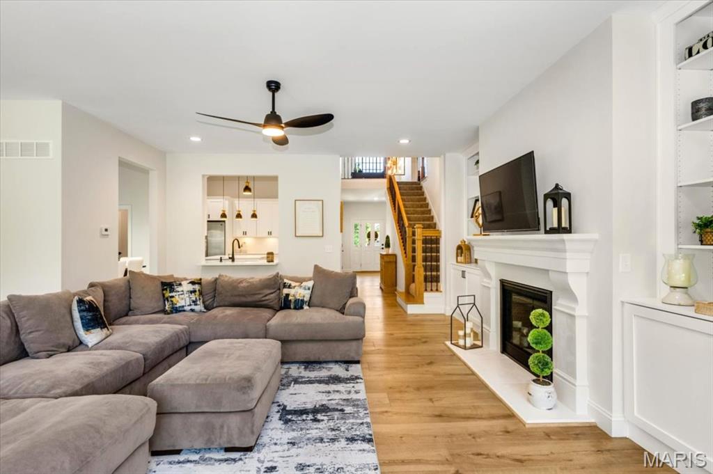 Bluffs One The - Residential