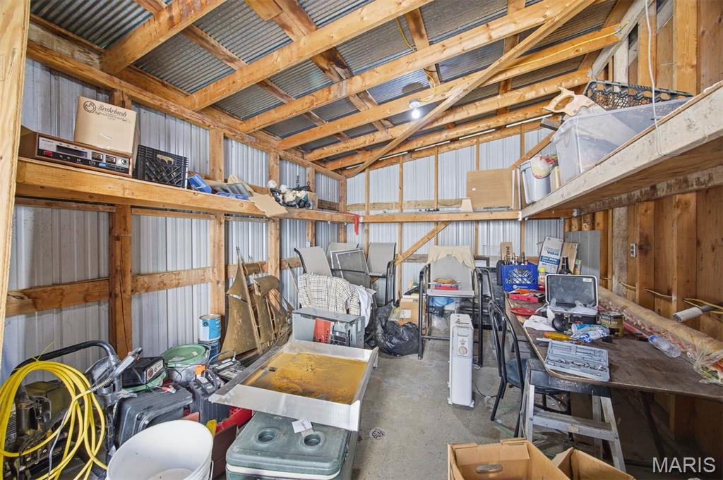 Not in a Subdvision or Complex - Commercial Sale