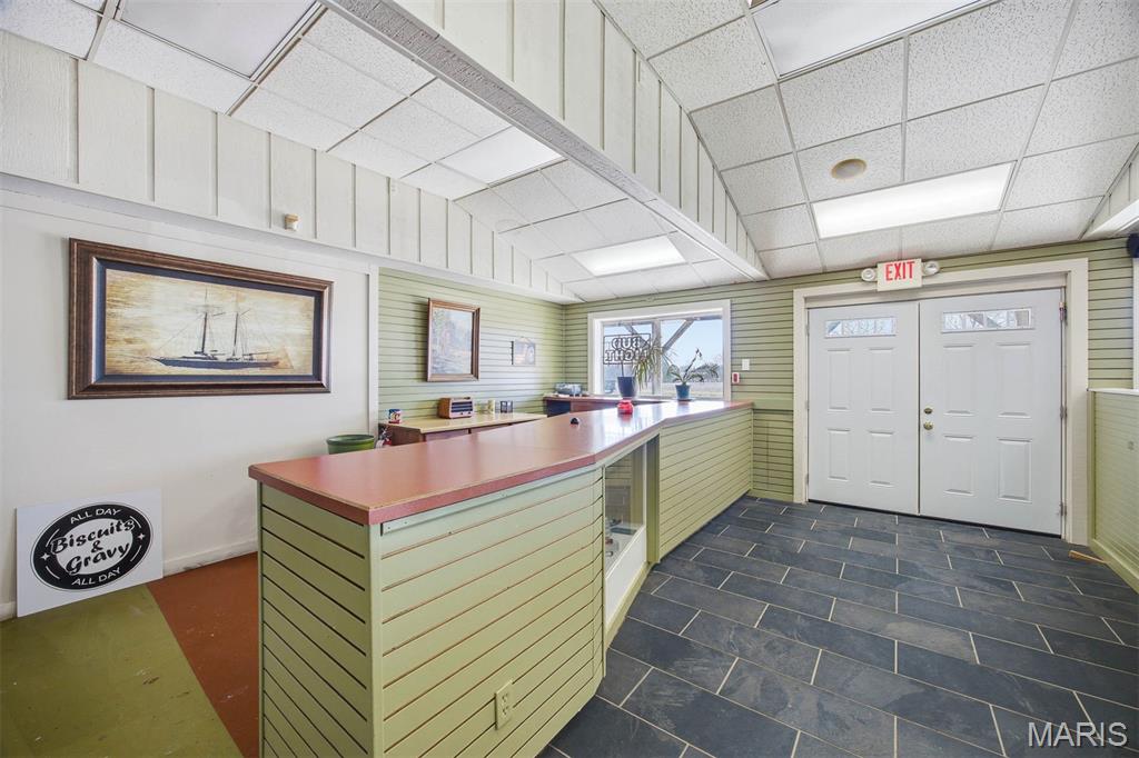 Not in a Subdvision or Complex - Commercial Sale