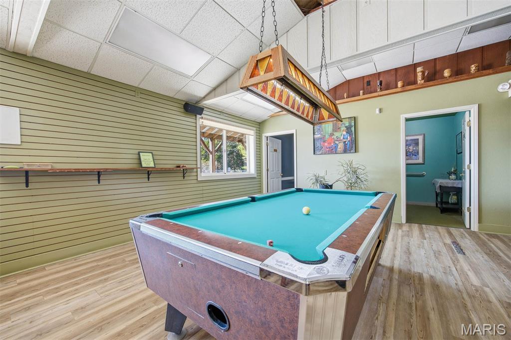 Not in a Subdvision or Complex - Commercial Sale