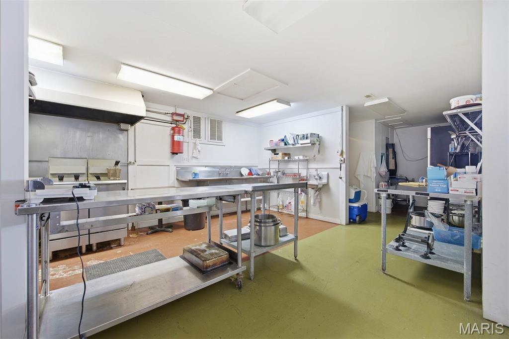 Not in a Subdvision or Complex - Commercial Sale