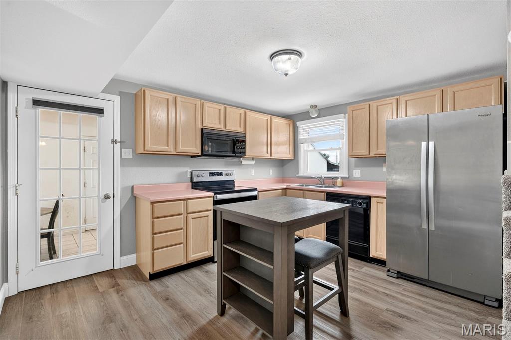 Bates - Commercial Lease