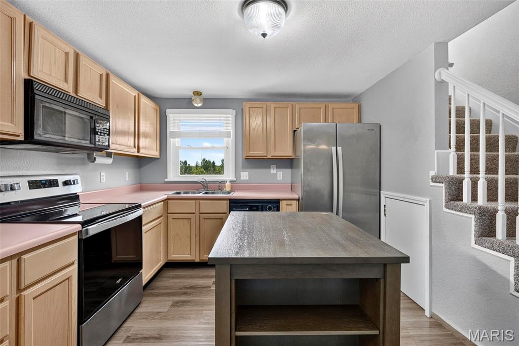 Bates - Commercial Lease