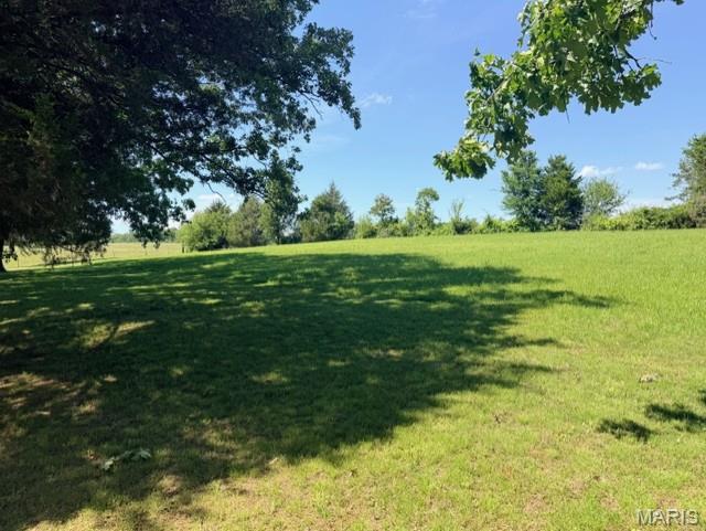 Beautiful 1.63-acre lot located just outside the highly desirable West Bluff Estates. Enjoy the privacy and space of country living with the convenience of nearby amenities. No HOA dues—bring your vision and build your dream home your way!