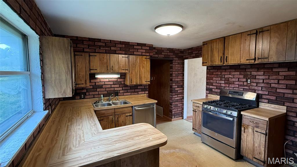 Fieldcrest - Residential