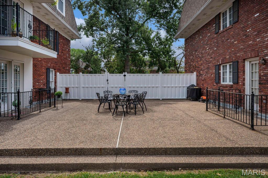 Homewood II Condo - Residential