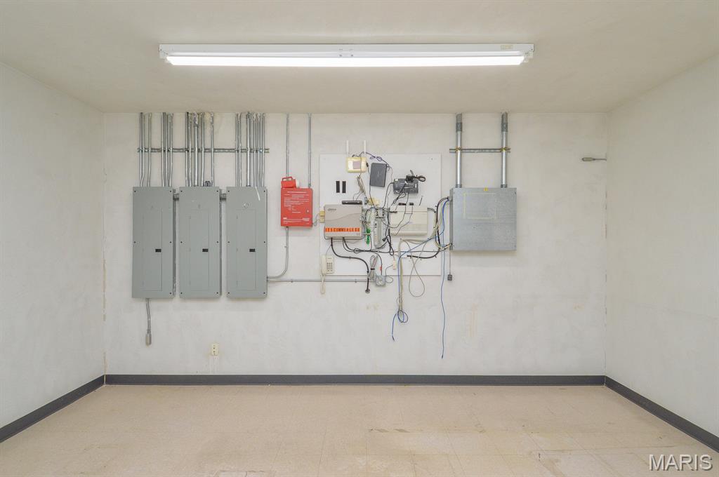 Freeburg Indust Park - Commercial Sale